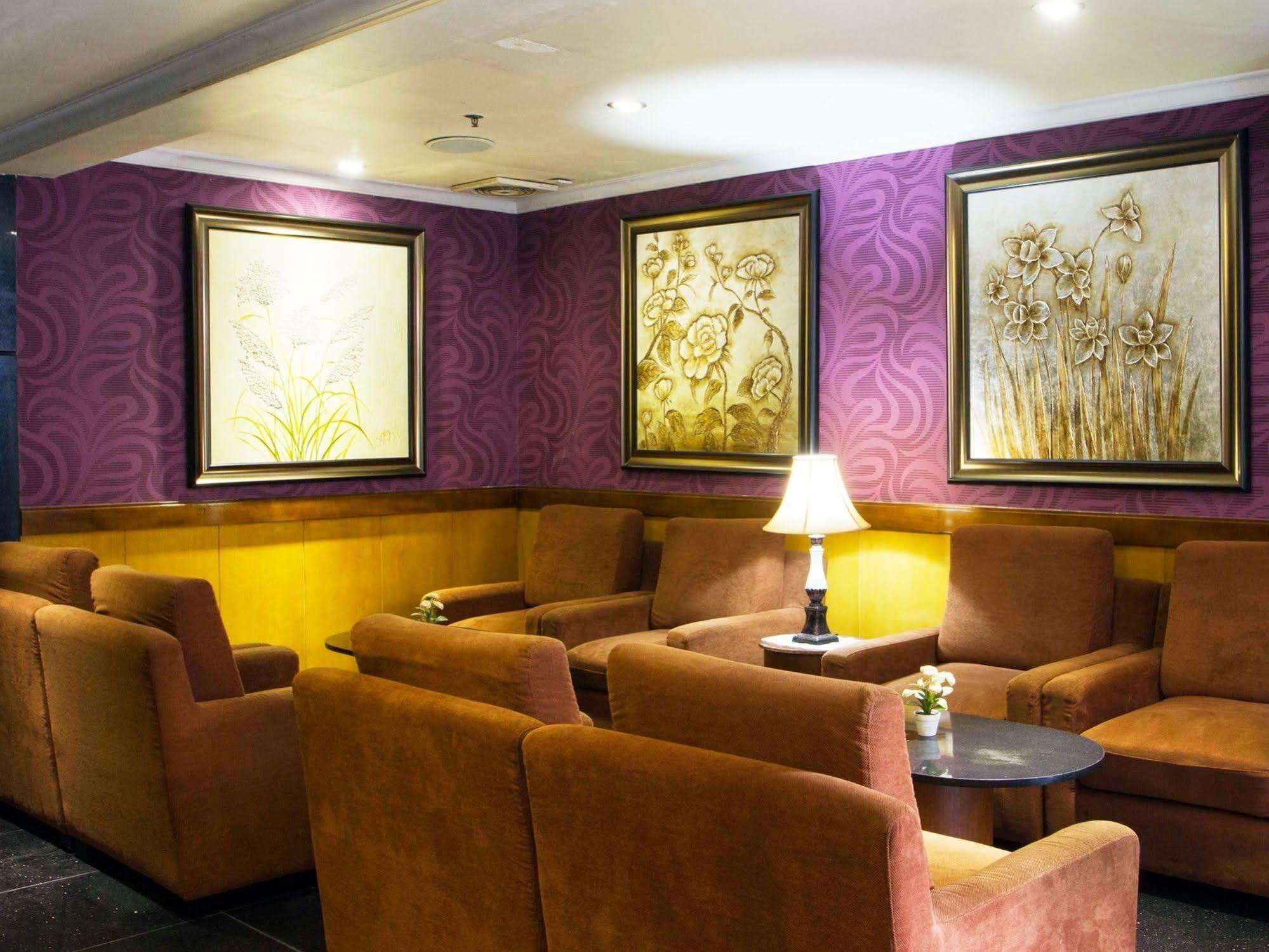 Hotel Nida Tanjung Priok Sunter Agung 2*